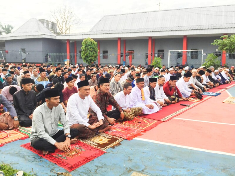 Sholat Idul Adha 1445H, Ratusan WBP Lapas Arga Makmur Padati Lapangan